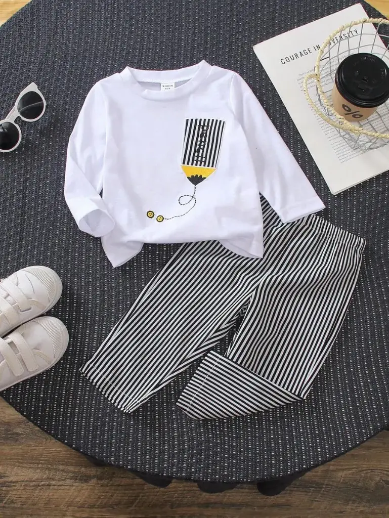  Conjunto de camiseta de manga larga de punto blanco con estampado de lápiz bordado