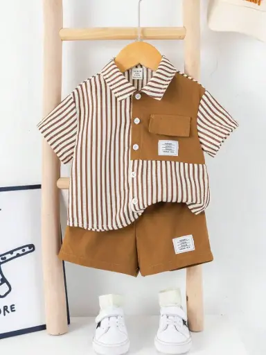 Camisa de Rayas con Bolsillo y Shorts de Verano